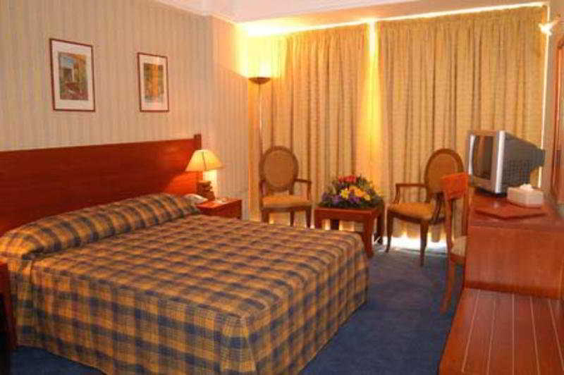 Caesar'S Park Hotel Beirut Exterior foto