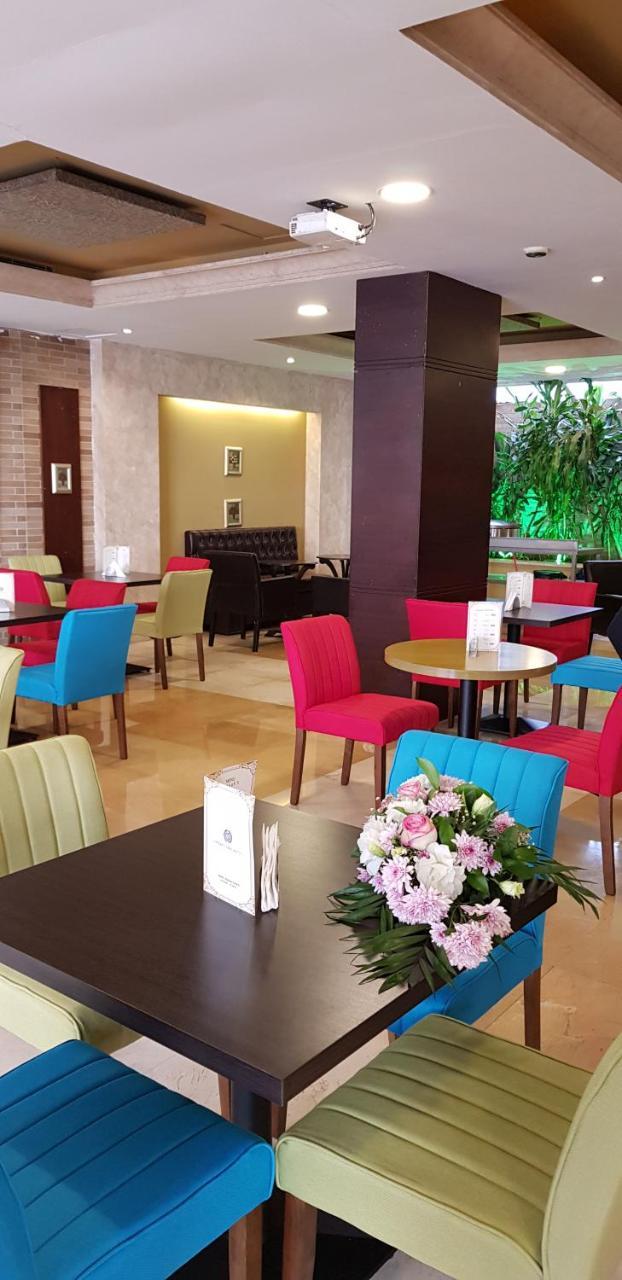 Caesar'S Park Hotel Beirut Exterior foto